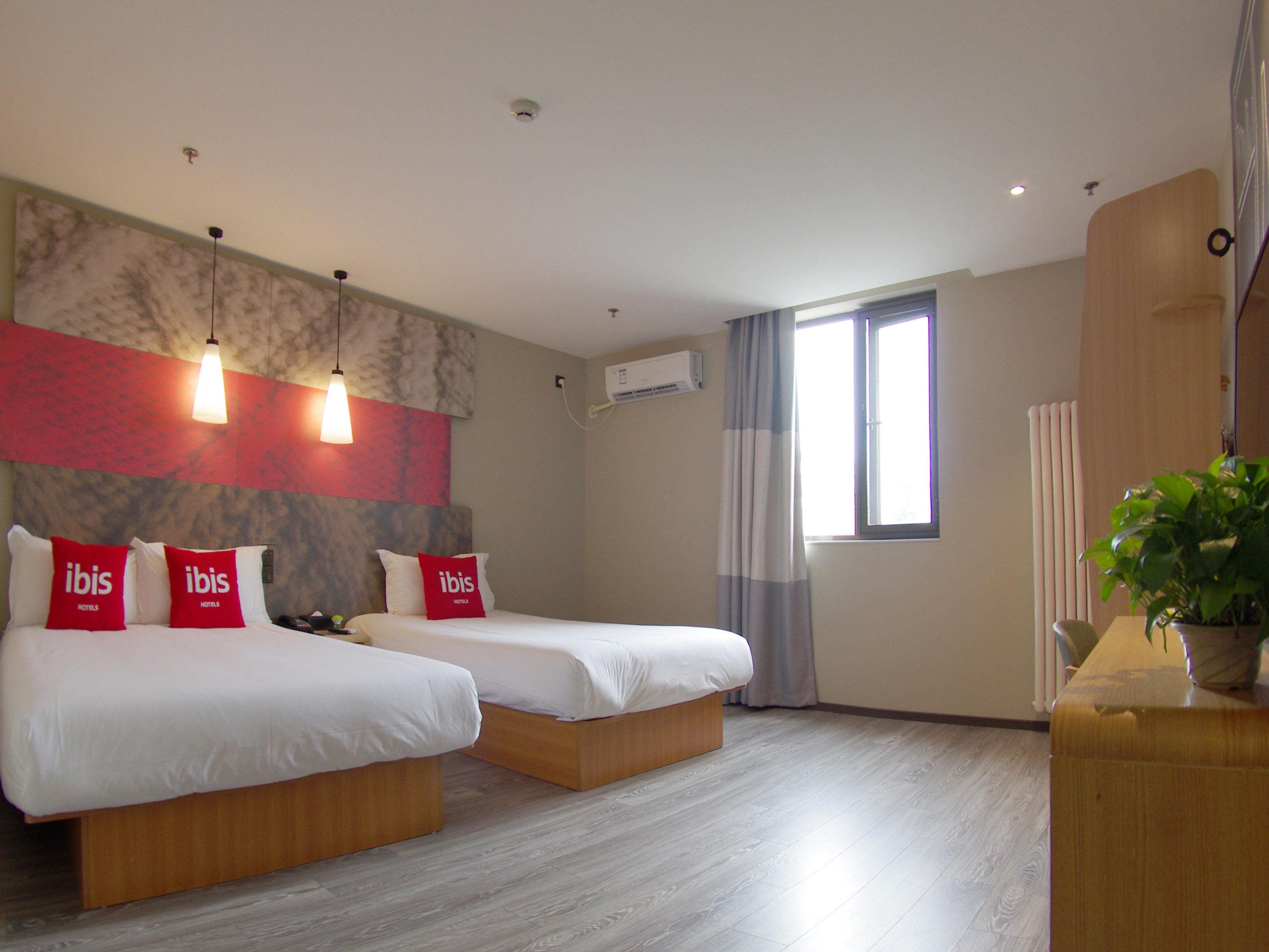 Ibis Beijing Tiantandongmen Metro Station Hotel Екстериор снимка