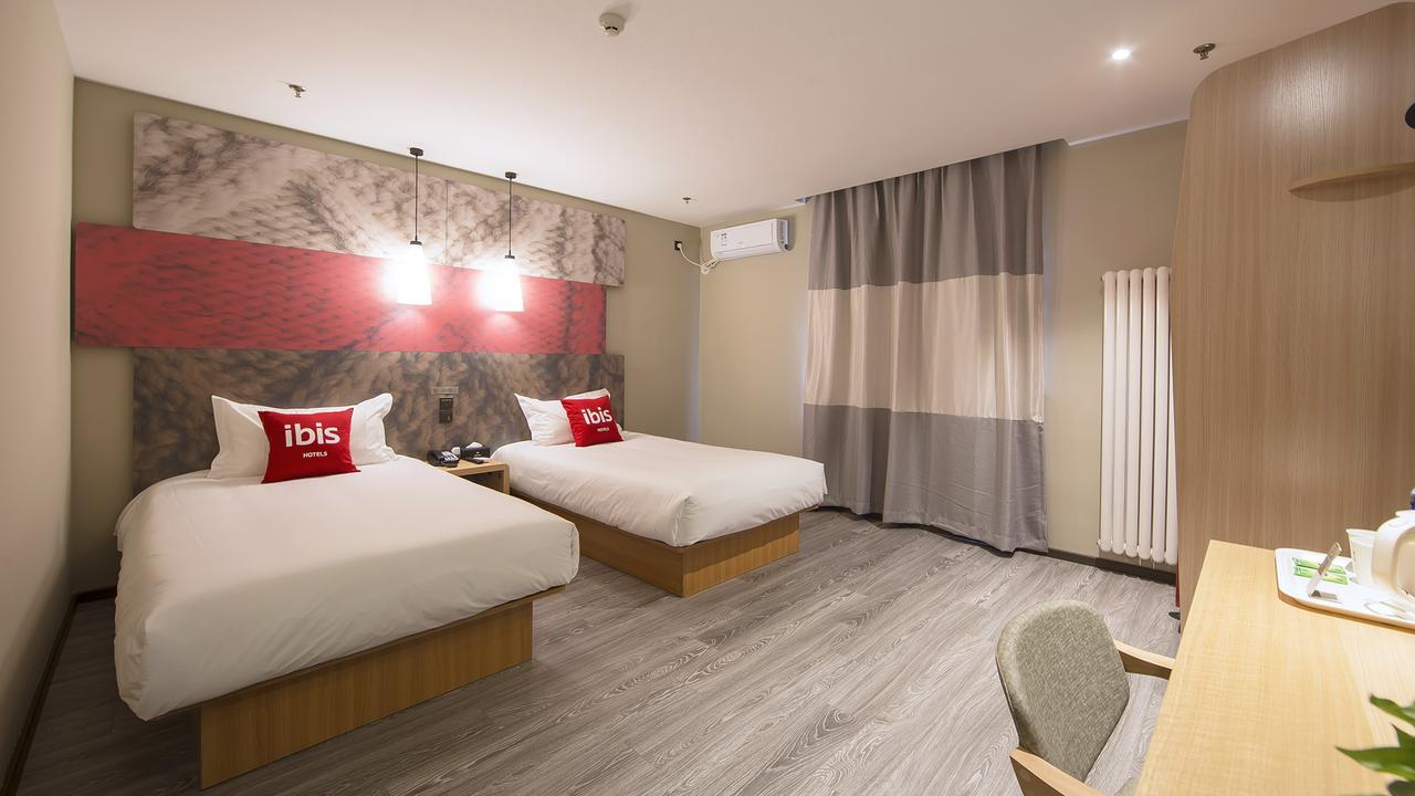 Ibis Beijing Tiantandongmen Metro Station Hotel Екстериор снимка
