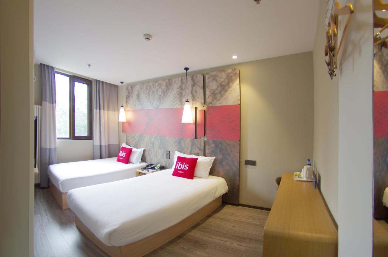 Ibis Beijing Tiantandongmen Metro Station Hotel Екстериор снимка